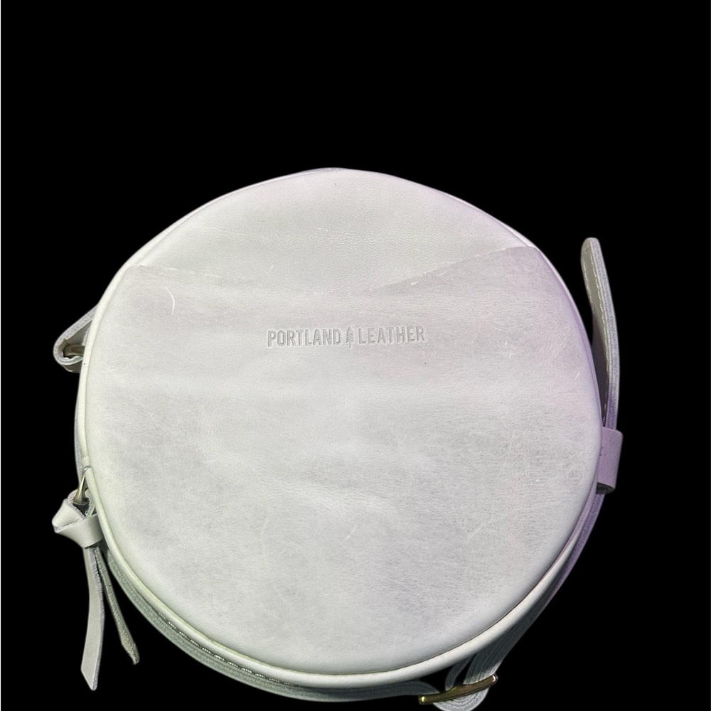 Portland Leather Beluga Small Circle Gray Bag - Picture 3 of 10